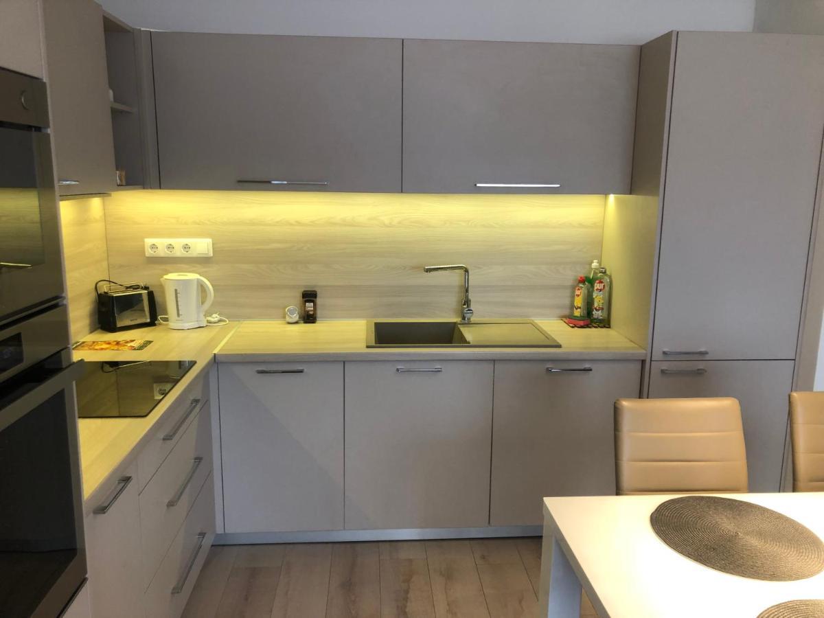Diamond Apartman Debrecen Luaran gambar