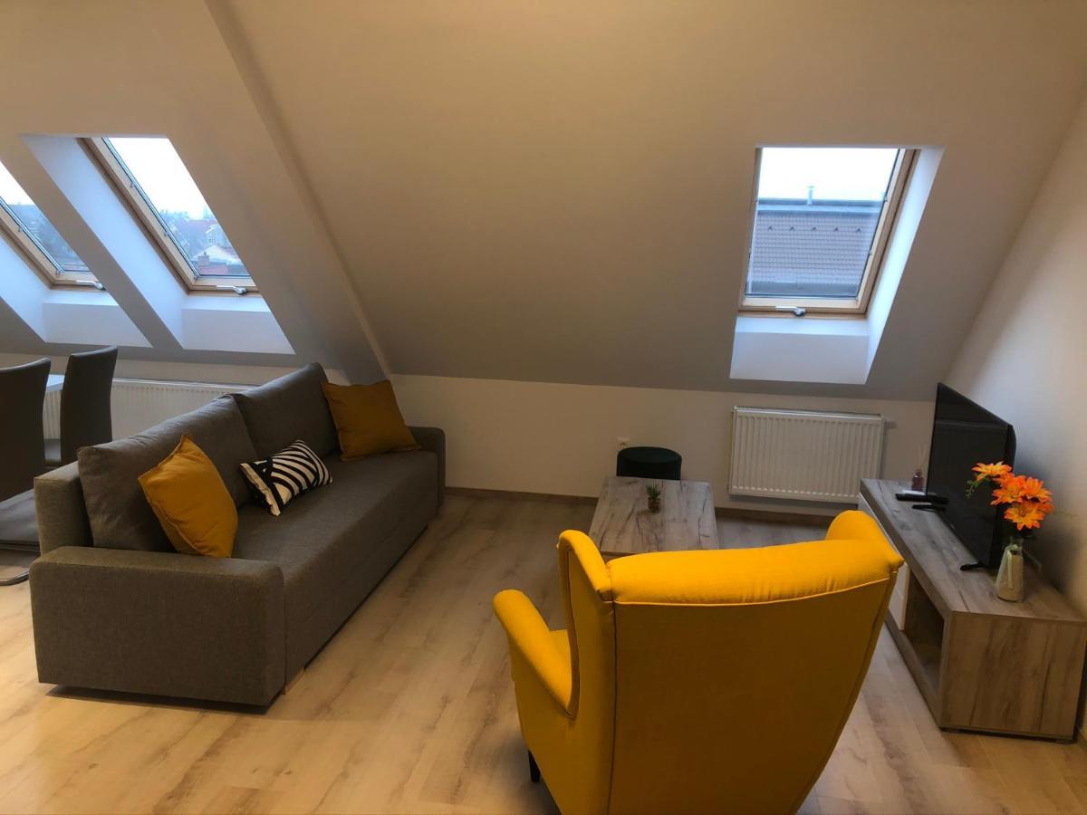 Diamond Apartman Debrecen Luaran gambar