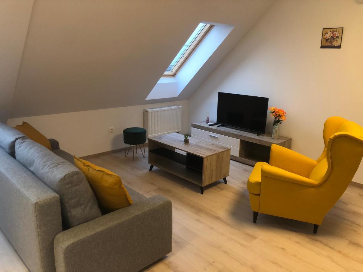 Diamond Apartman Debrecen Luaran gambar
