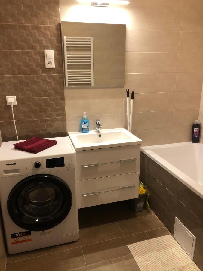 Diamond Apartman Debrecen Luaran gambar