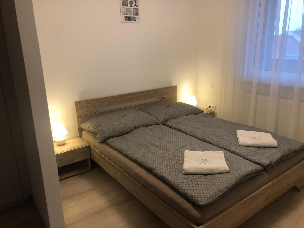 Diamond Apartman Debrecen Luaran gambar